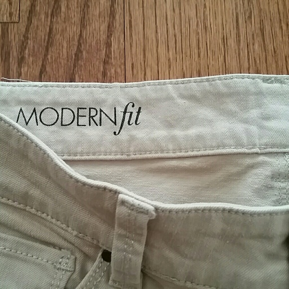 Ann Taylor Khaki Modern Fit Jeans Women’s 2 - Picture 3 of 7